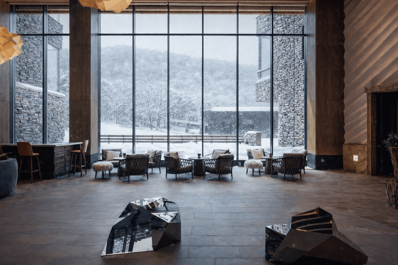 Best Luxury Ski-in/Ski-out Ski Resorts in Japan (2025/26)