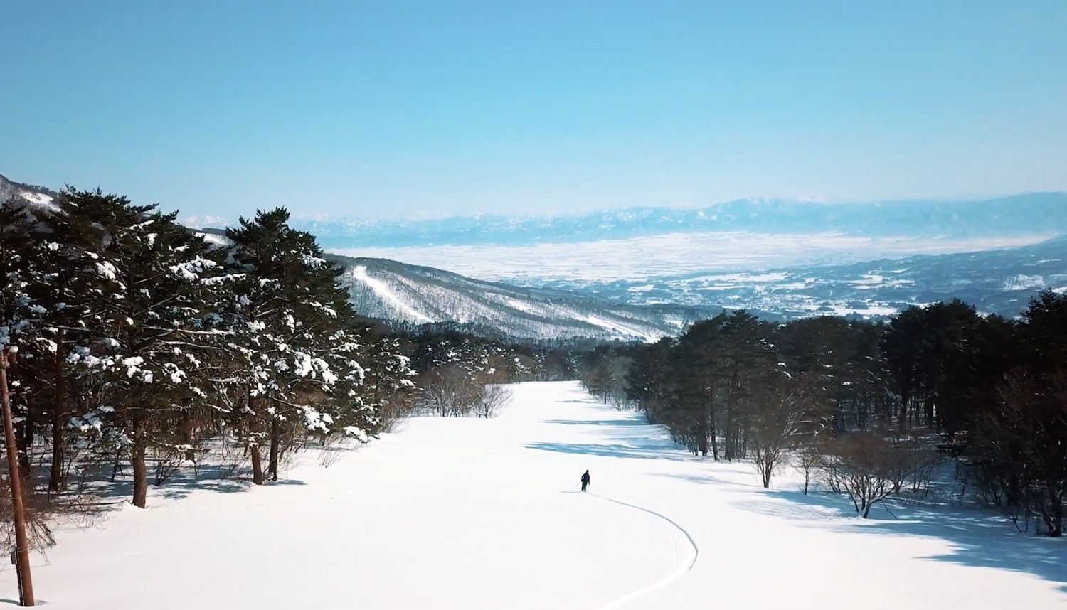 Nice powdery ski run at Aizu Kogen
