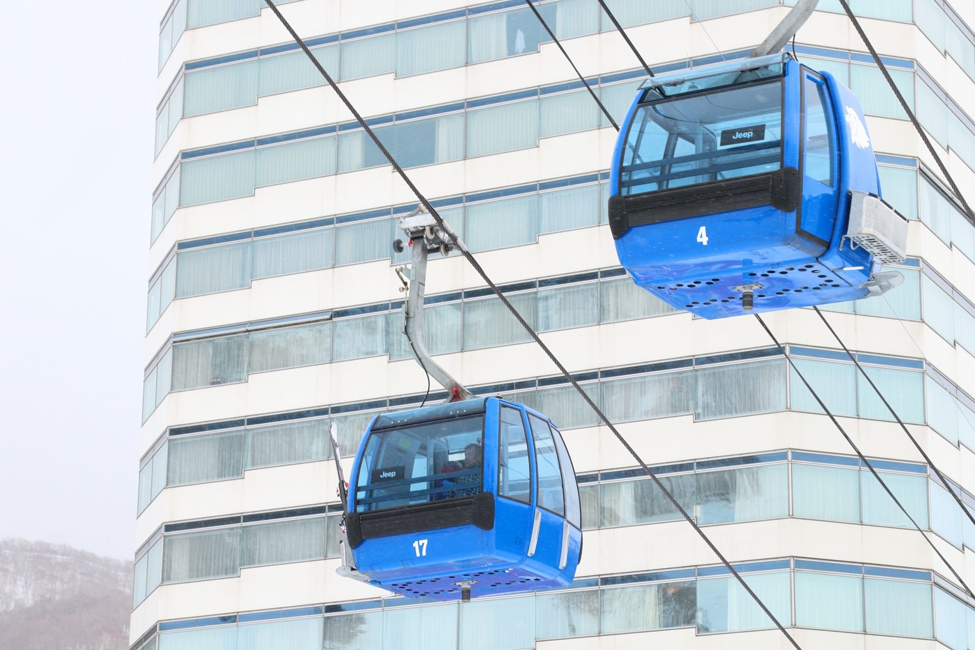 Naeba gondola with hotel in the background