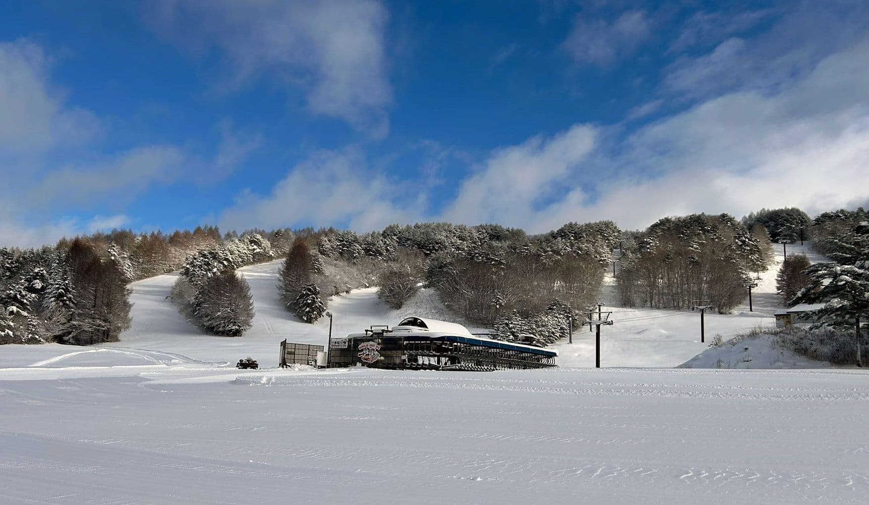 Old-School Stoke, Onsen Steam, and Soft Turns in Aizu