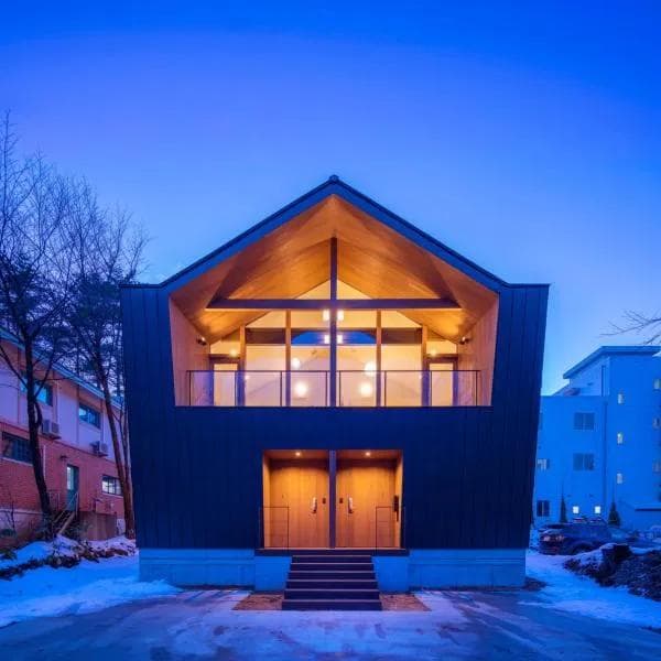 Hakuba White Fox Chalet