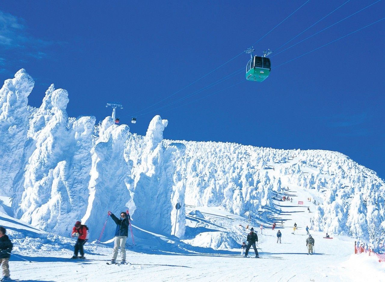 Beautiful day at Zao Onsen with snow monsters