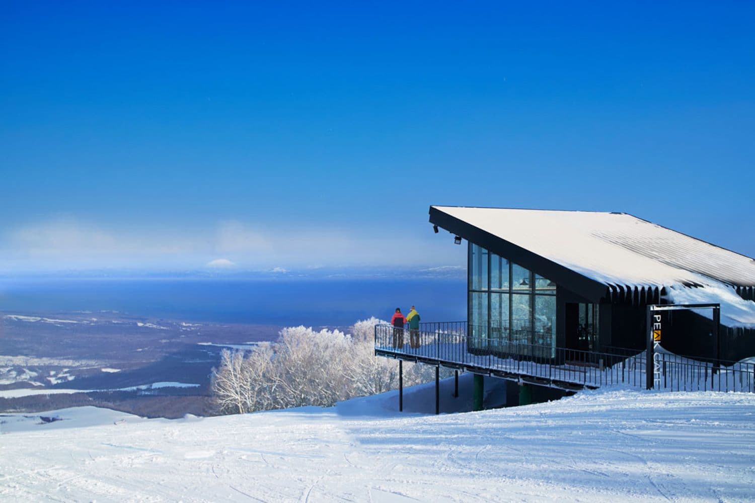 Southern Hokkaido’s scenic sleeper with legit storm-day stashes